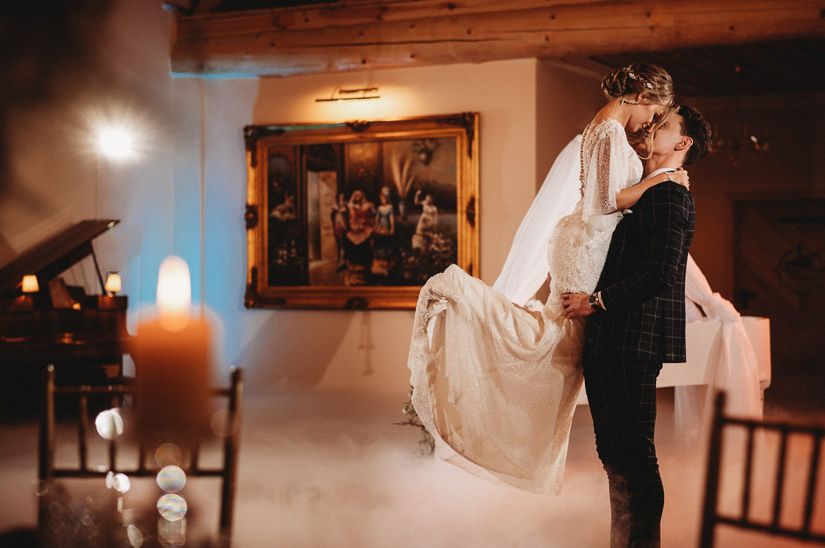 Ślubna sesja stylizowana w Skansen Bicz 75